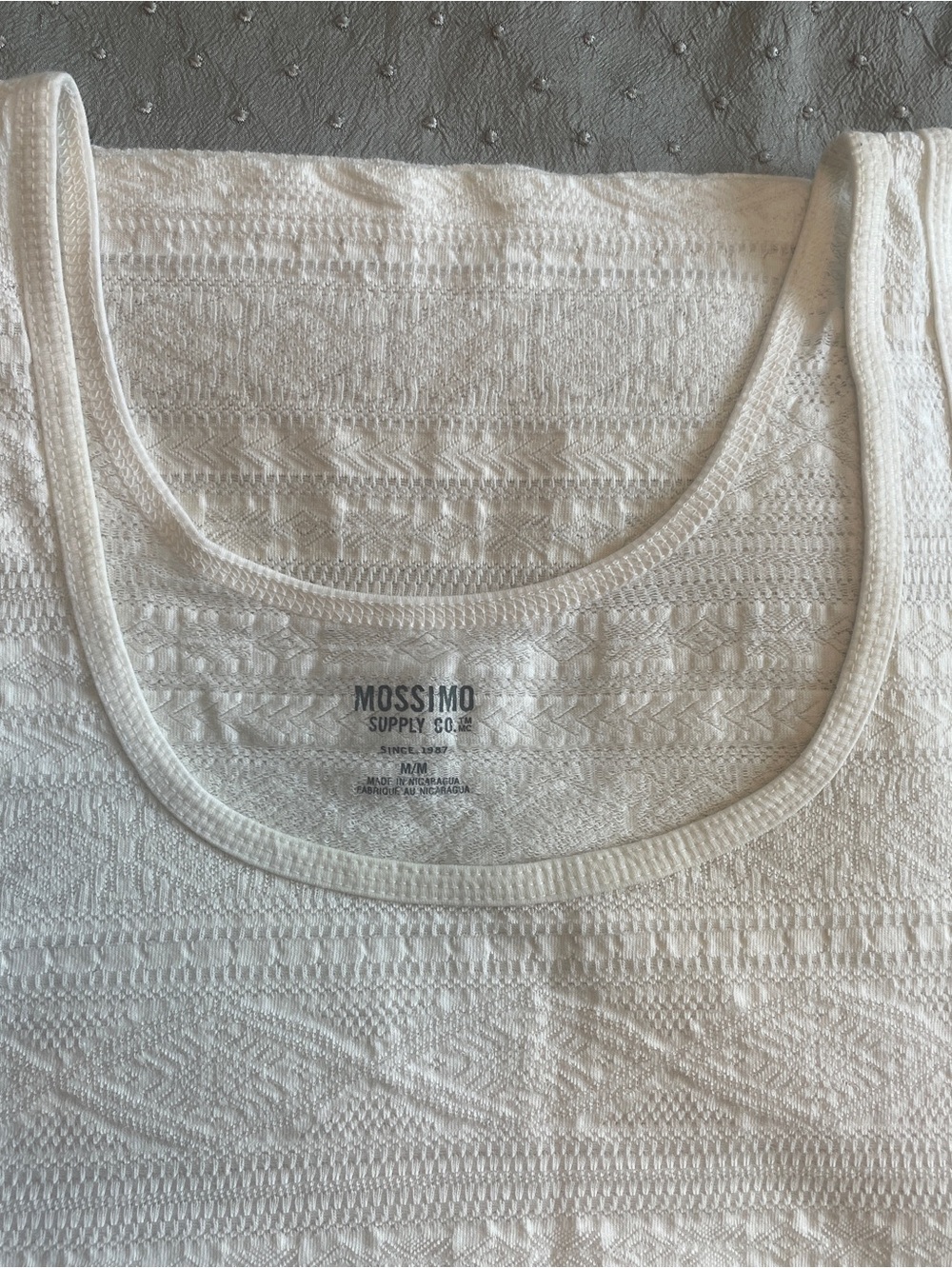 Massimo Off-White Textured Scoop Neck Tank Top size M
